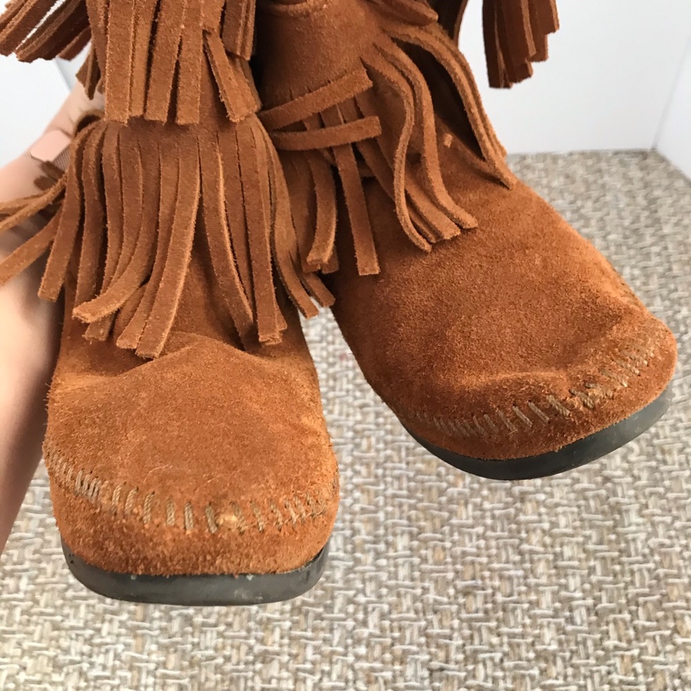 Minnetonka Brown Three Layer Fringe Moccasin Boot - image 7